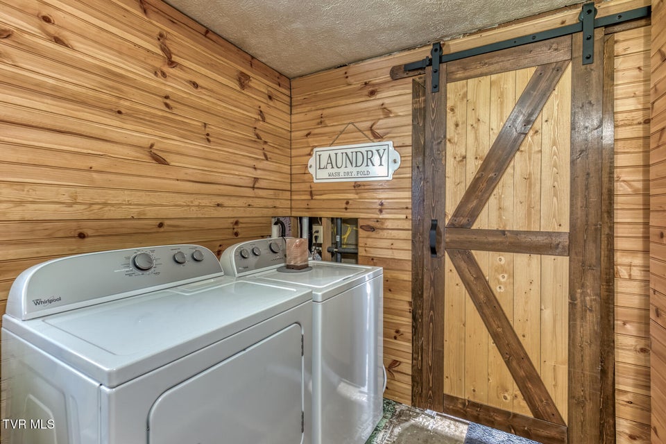 Photo #14: 105 Hubbard Road