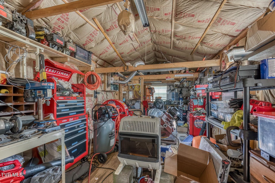 Photo #31: 105 Hubbard Road