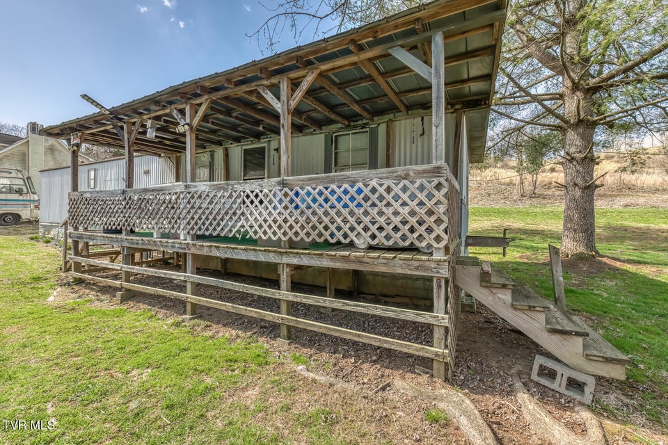 Photo #40: 105 Hubbard Road