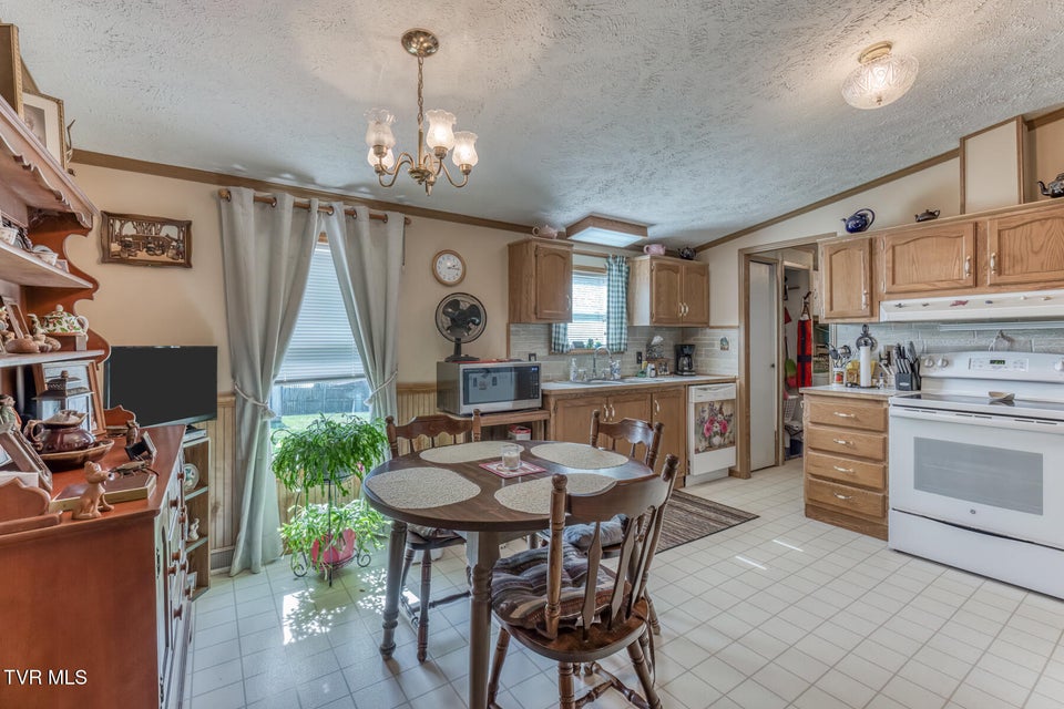 Photo #7: 184 Kiser Circle