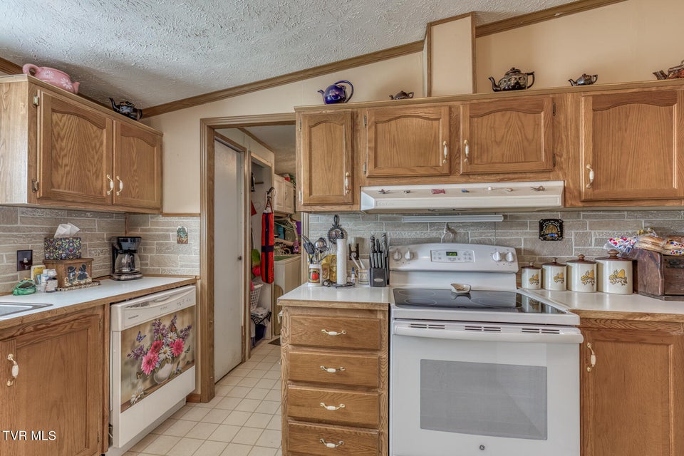 Photo #10: 184 Kiser Circle