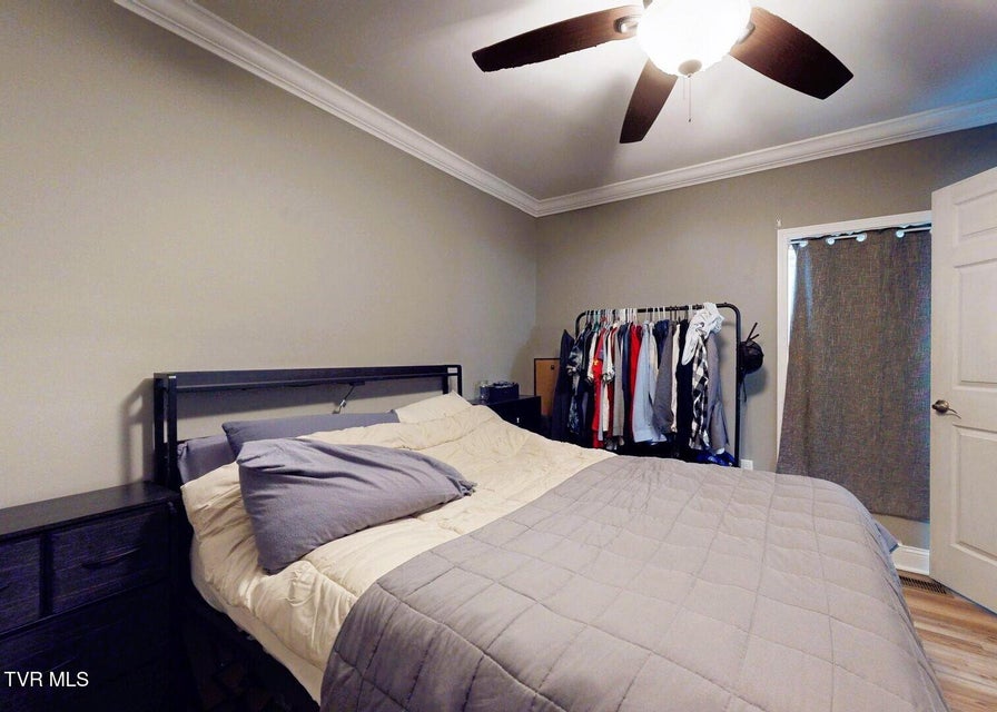 Photo #29: 620 Lovers Lane