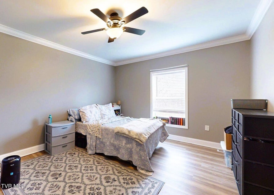 Photo #31: 620 Lovers Lane