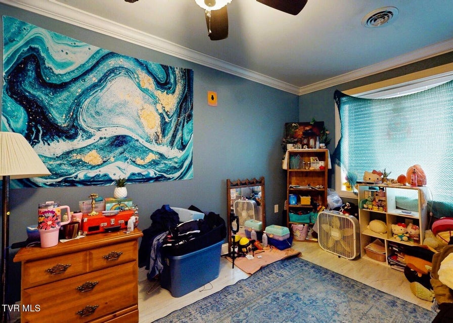 Photo #32: 620 Lovers Lane