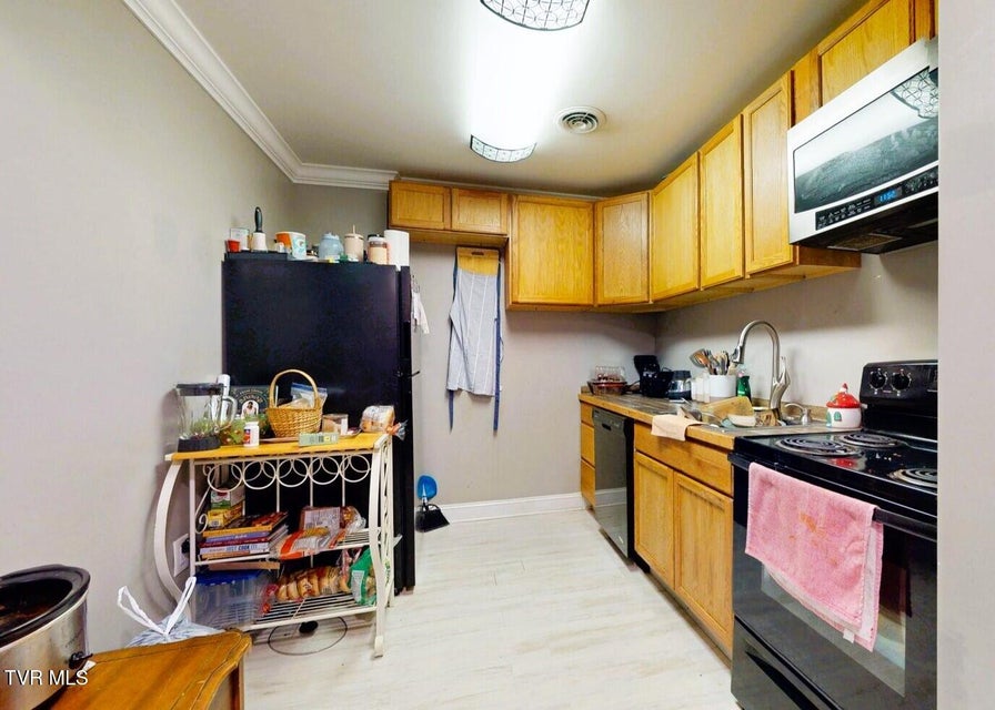 Photo #34: 620 Lovers Lane