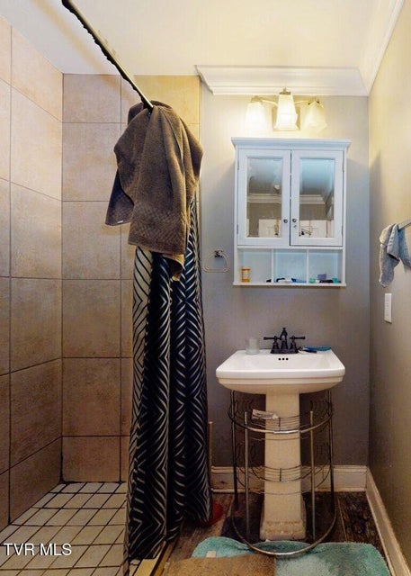 Photo #55: 620 Lovers Lane