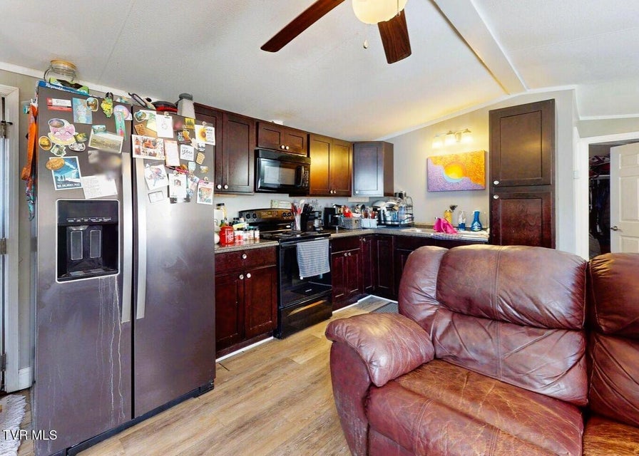 Photo #66: 620 Lovers Lane