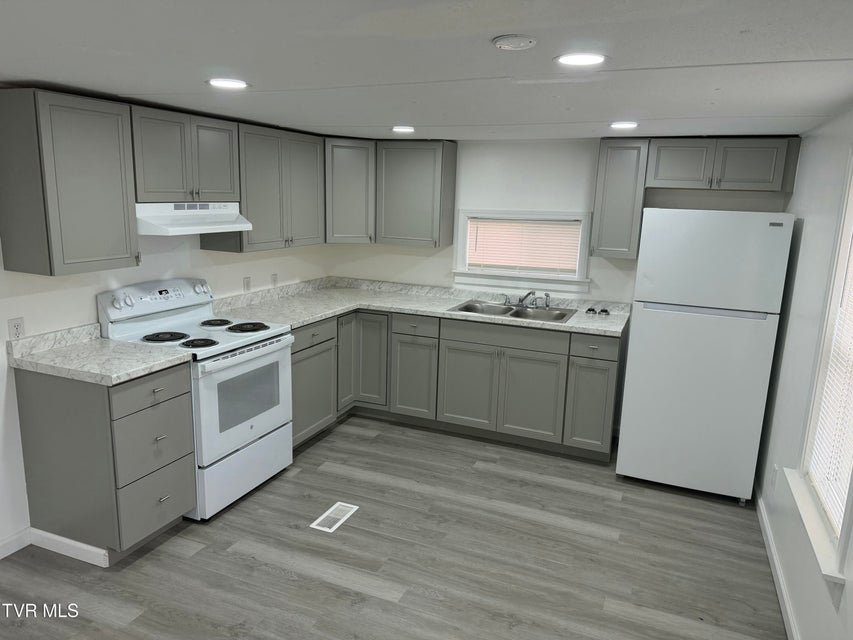 Photo #2: 173 Dan Cole Road