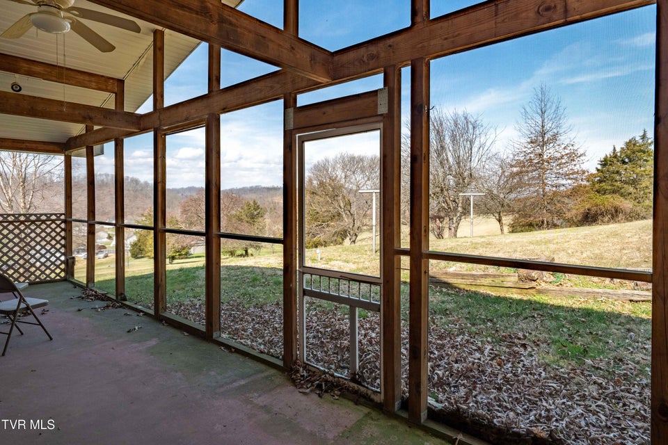 Photo #37: 180 Huntland Road