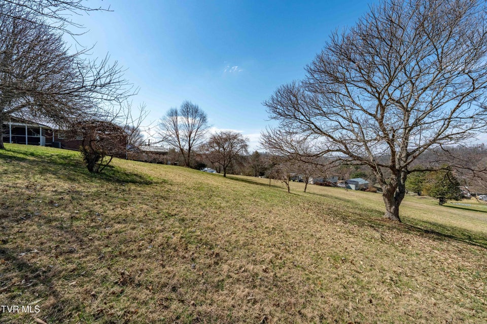 Photo #18: 180 Huntland Road