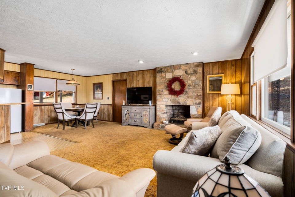 Photo #24: 180 Huntland Road