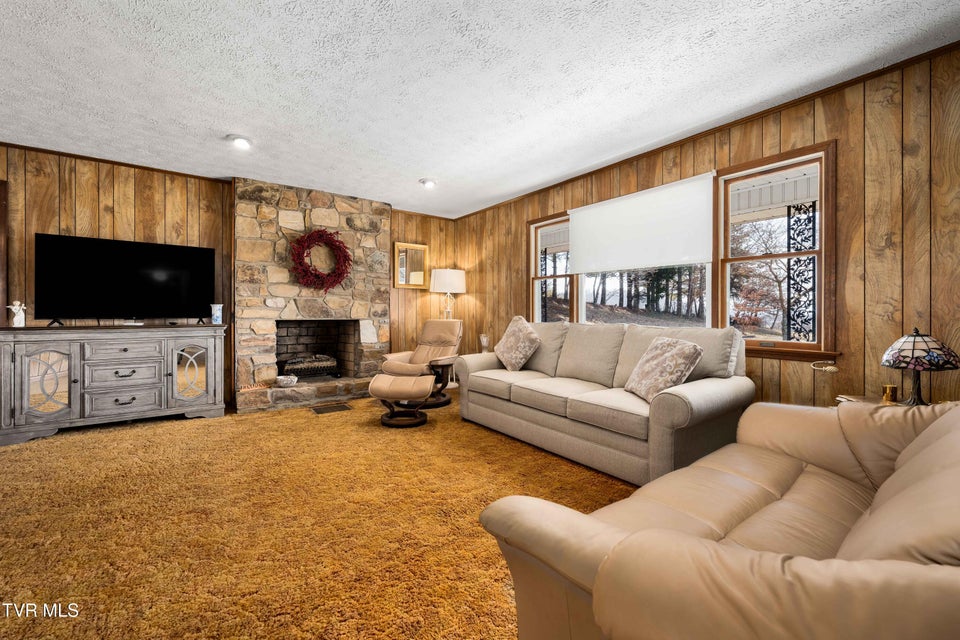 Photo #25: 180 Huntland Road