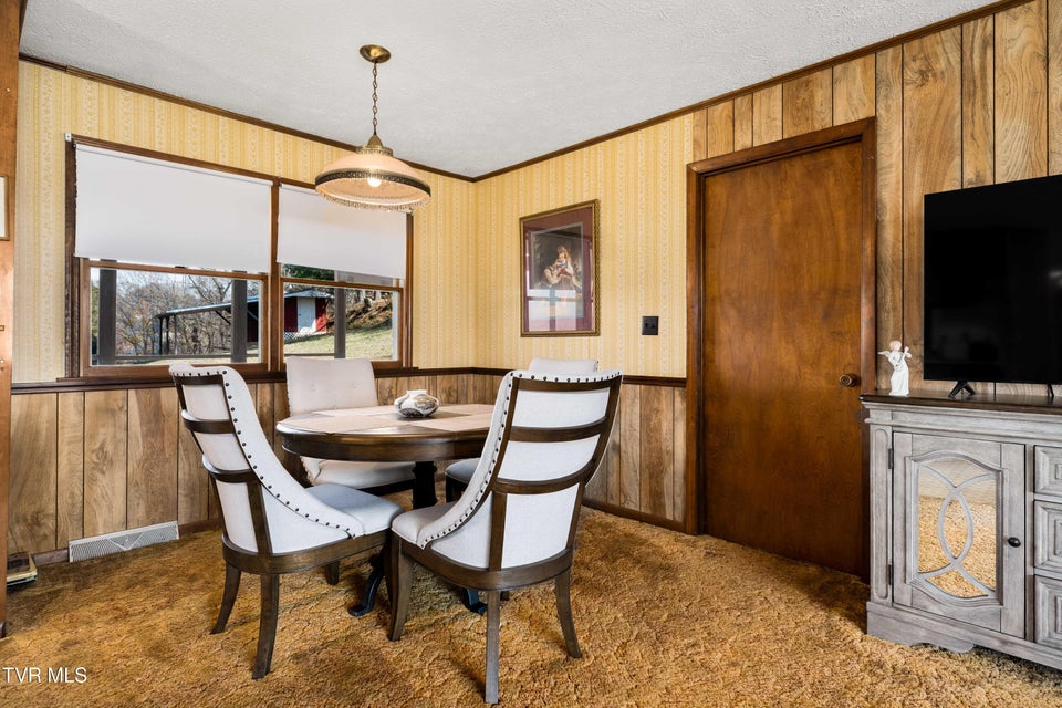 Photo #29: 180 Huntland Road