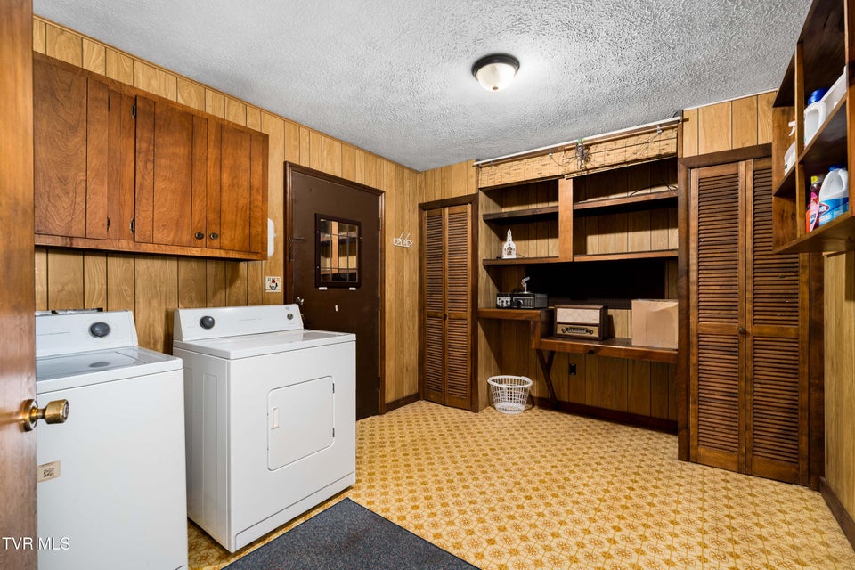 Photo #35: 180 Huntland Road