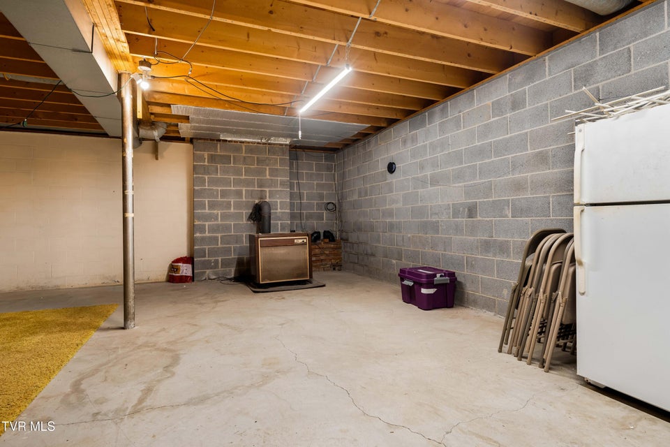 Photo #51: 180 Huntland Road