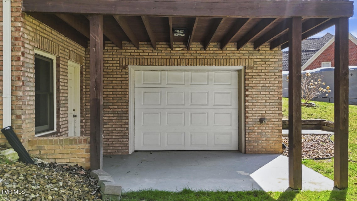 Photo #12: 1054 Colonial Drive