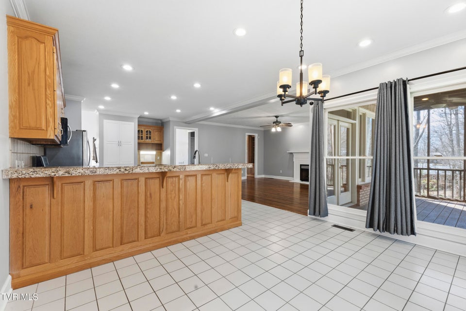 Photo #35: 1054 Colonial Drive