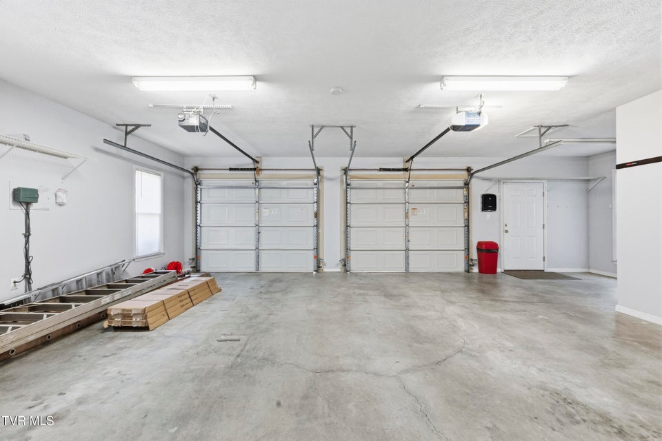 Photo #40: 1054 Colonial Drive