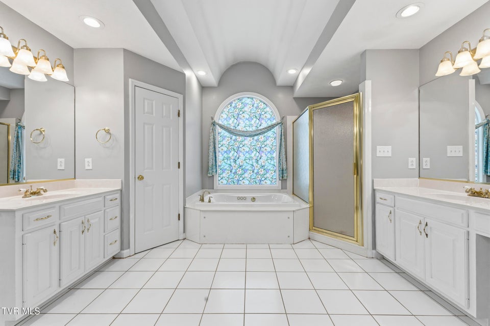 Photo #49: 1054 Colonial Drive