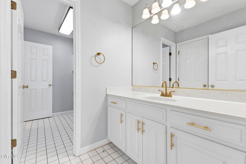 Photo #56: 1054 Colonial Drive