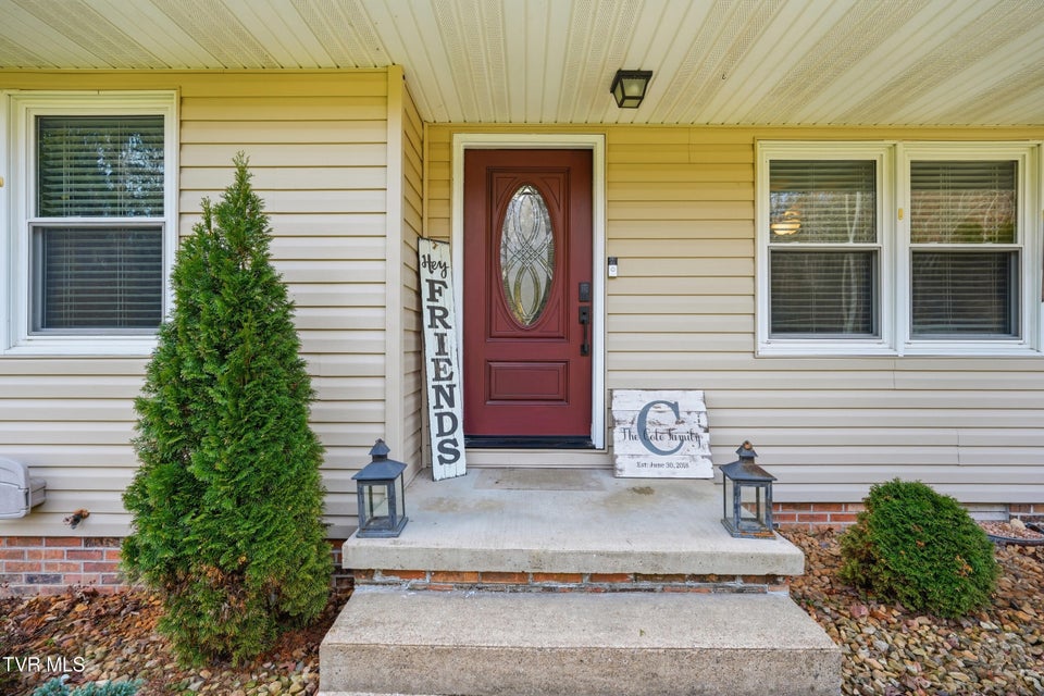 Photo #4: 413 Fraley Avenue