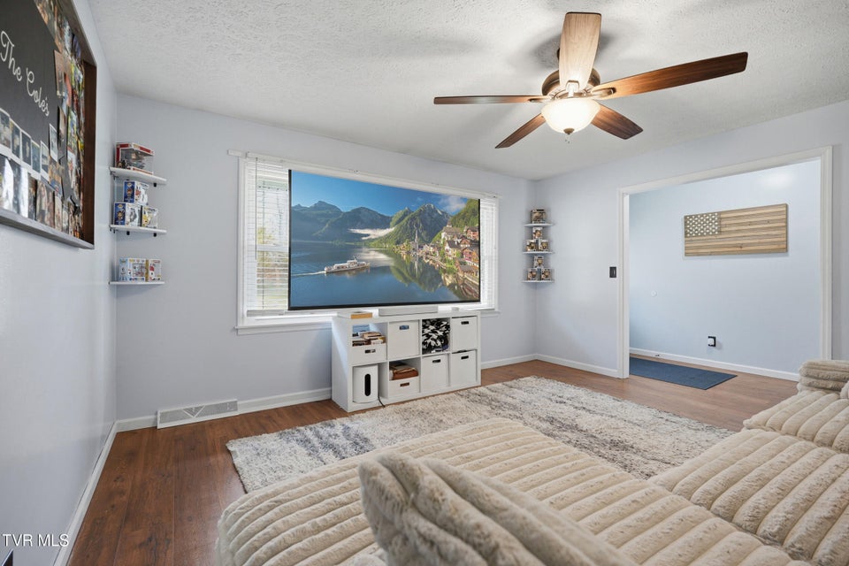 Photo #10: 413 Fraley Avenue