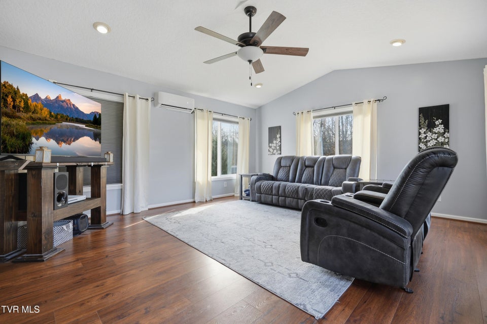 Photo #16: 413 Fraley Avenue