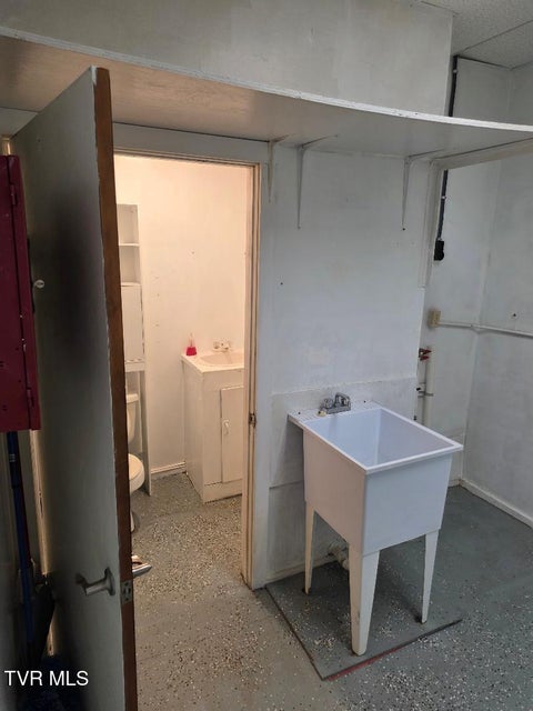 Photo #10: 122 Main Street