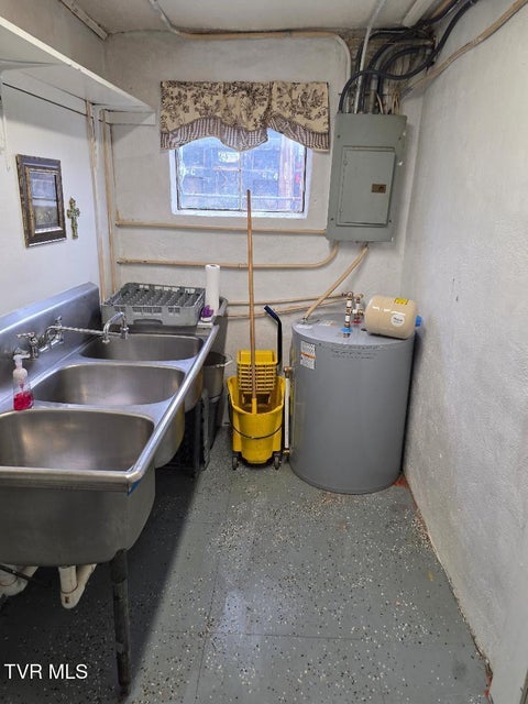 Photo #14: 122 Main Street