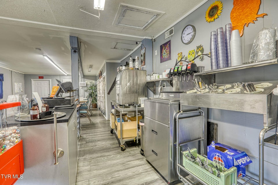 Photo #7: 2123 Highway 70n 