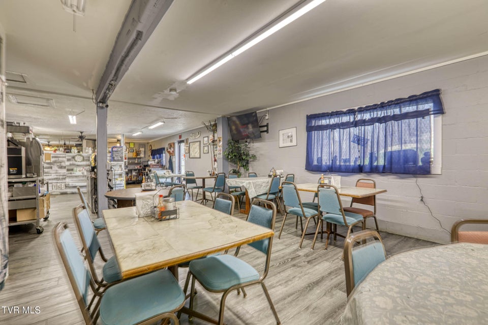 Photo #11: 2123 Highway 70n 