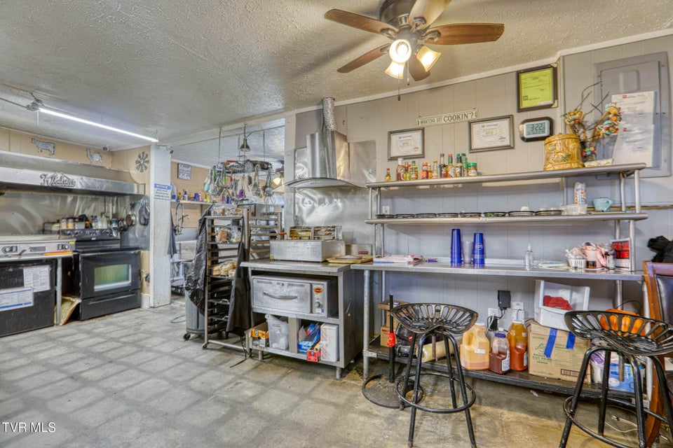 Photo #18: 2123 Highway 70n 