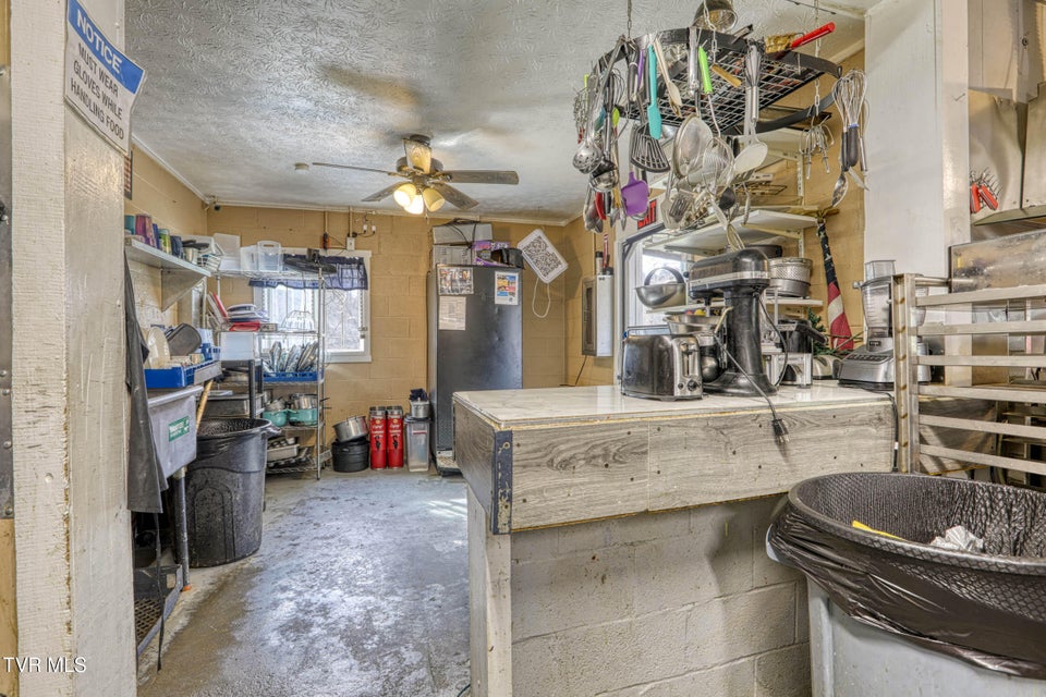 Photo #23: 2123 Highway 70n 