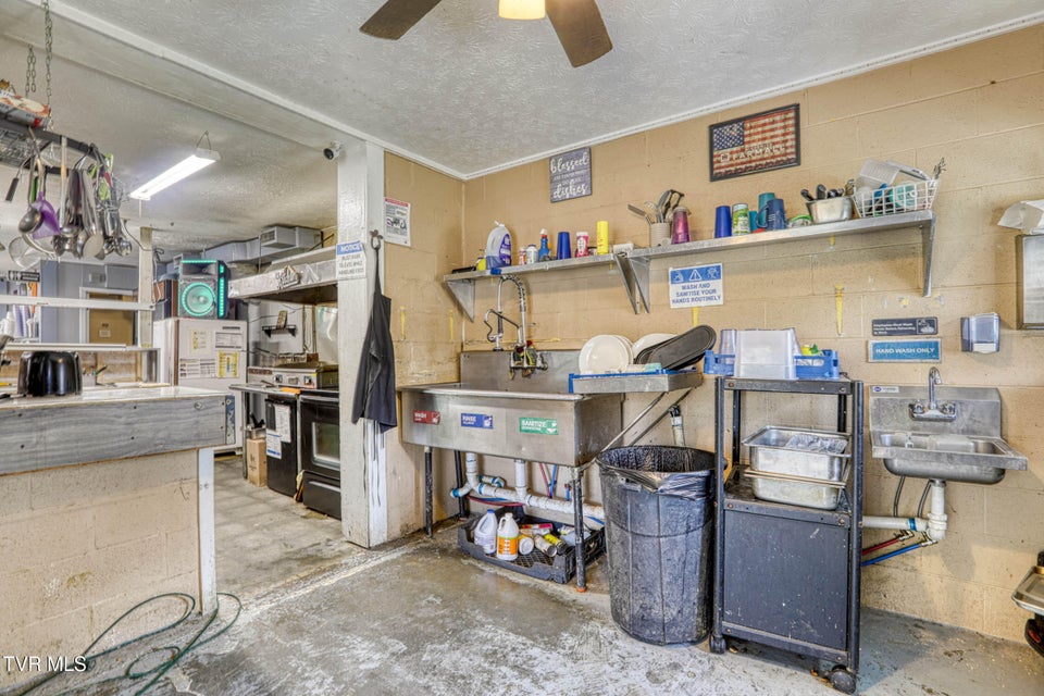 Photo #25: 2123 Highway 70n 