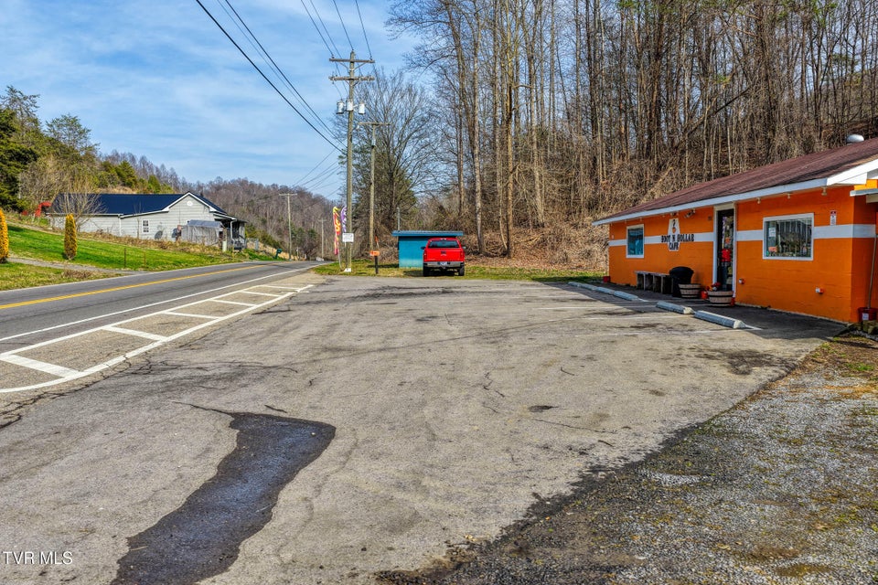 Photo #29: 2123 Highway 70n 