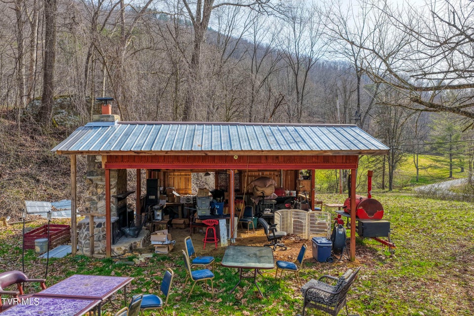 Photo #35: 2123 Highway 70n 