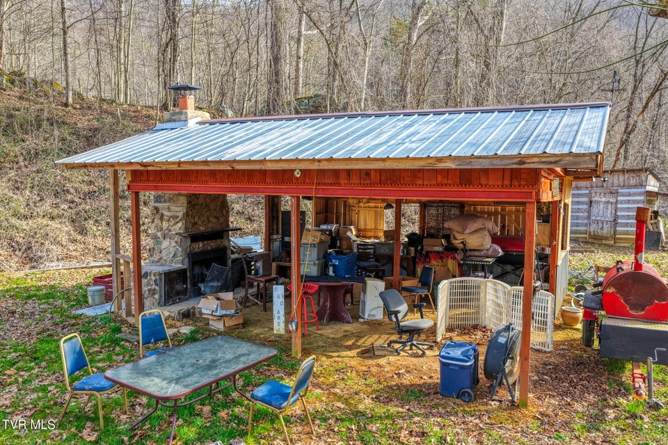 Photo #36: 2123 Highway 70n 