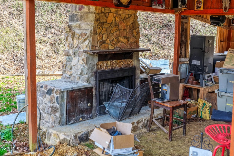 Photo #37: 2123 Highway 70n 