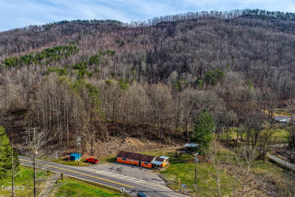 Photo #44: 2123 Highway 70n 