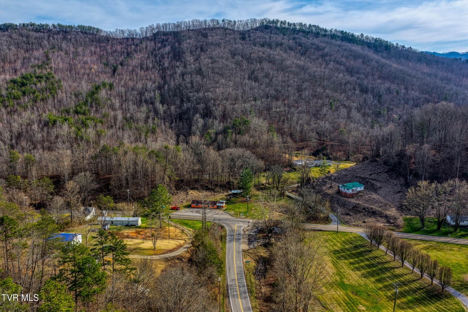 Photo #49: 2123 Highway 70n 