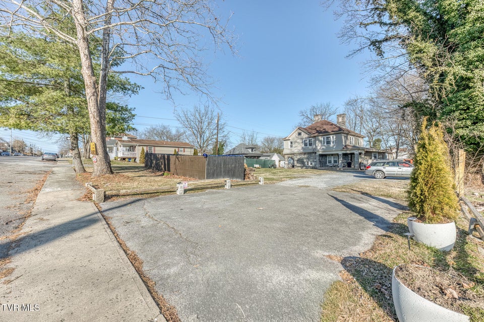 Photo #24: 311 12th Street