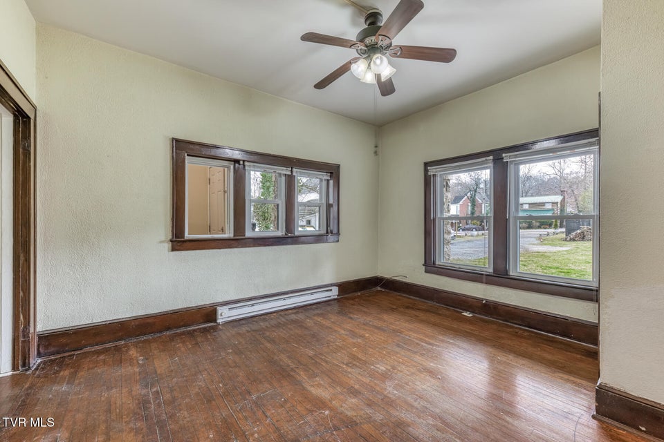 Photo #36: 311 12th Street