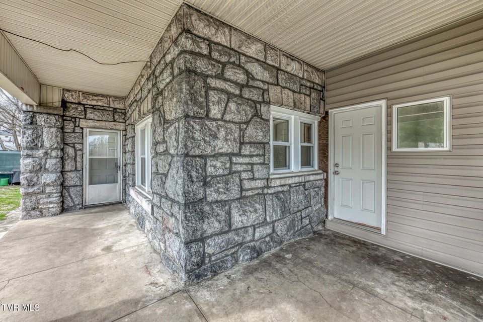 Photo #32: 311 12th Street