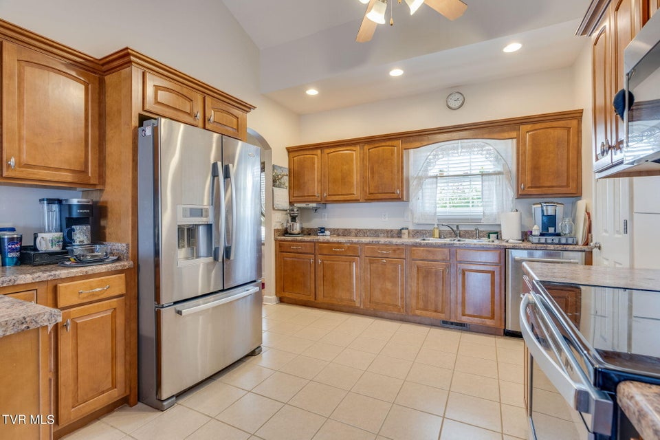 Photo #14: 381 Boonesboro Road