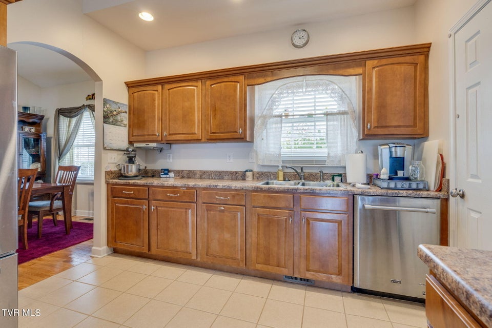 Photo #15: 381 Boonesboro Road