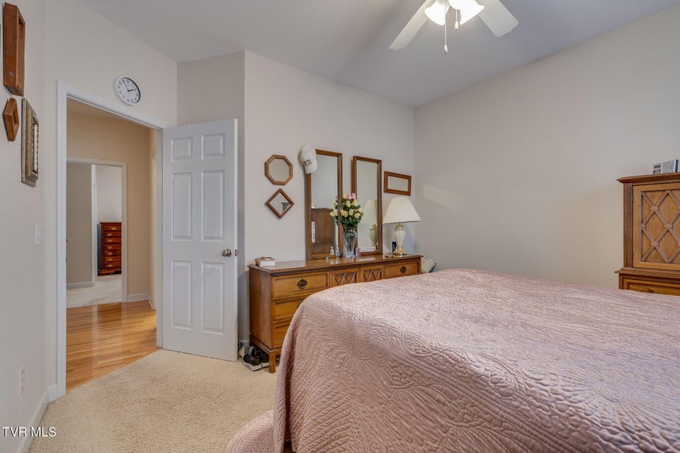 Photo #27: 381 Boonesboro Road