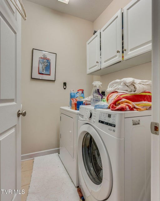 Photo #31: 381 Boonesboro Road