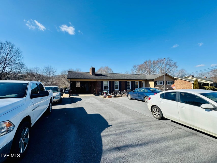 Photo #4: 928 Sir Echo Drive