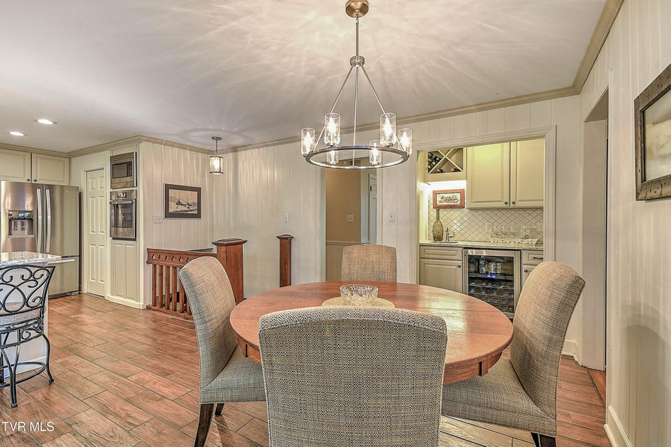 Photo #14: 2041 Edgemont Avenue