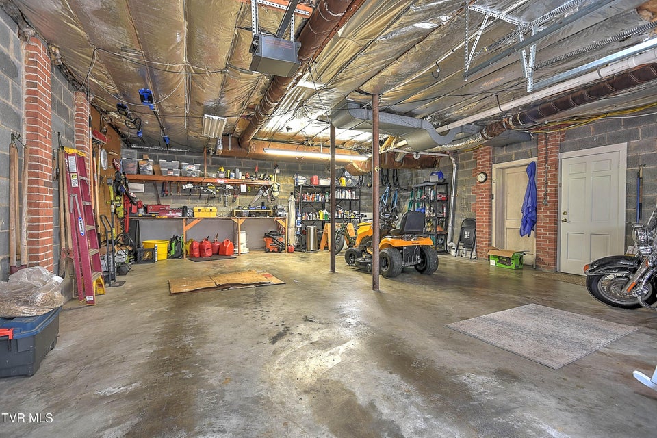 Photo #46: 2041 Edgemont Avenue